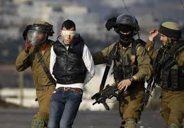 الجيش الإسرائيلي يعتقل 6 فلسطينيين لممارستهم أنشطة مسلحة